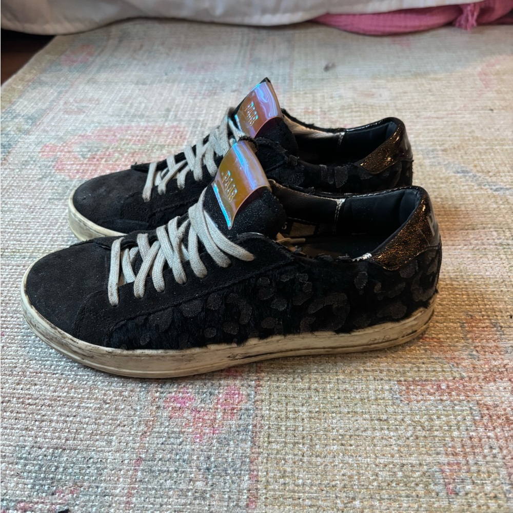 Stylish Black Sneakers for Women